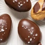 Three-ingredient chocolate peanut butter spoons ready in 15 minutes.